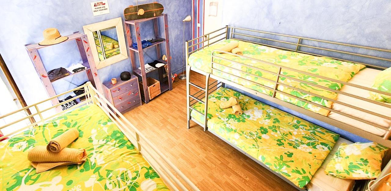 Ericeira Surf Camp Hostel Bagian luar foto