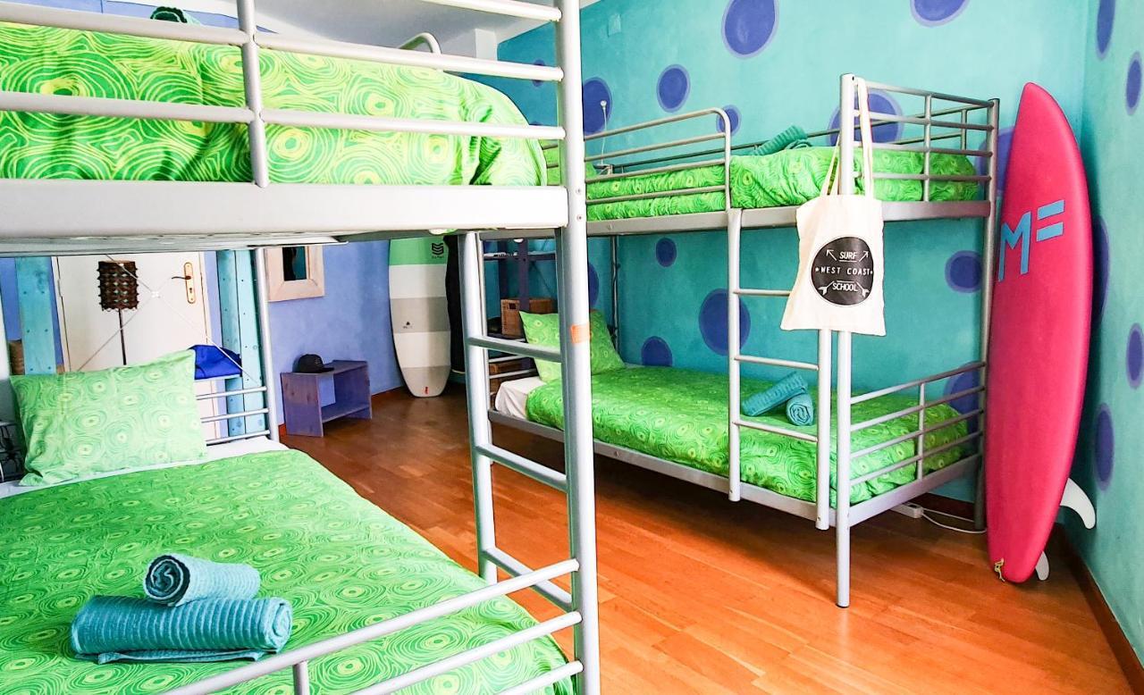 Ericeira Surf Camp Hostel Bagian luar foto