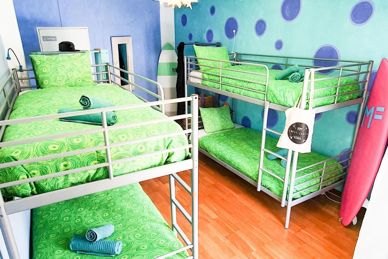 Ericeira Surf Camp Hostel Bagian luar foto