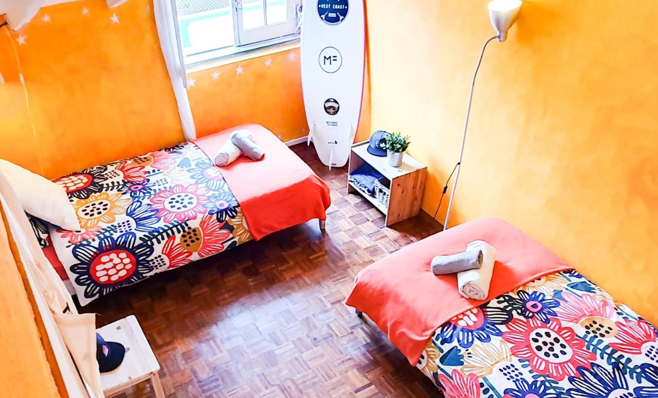 Ericeira Surf Camp Hostel Bagian luar foto