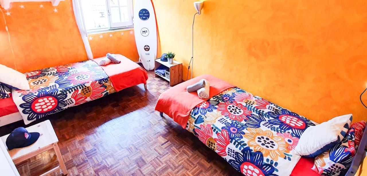 Ericeira Surf Camp Hostel Bagian luar foto